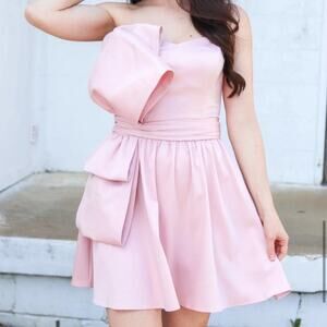 elliatt charlize blush pink satin strapless big bow detail mini dress size small